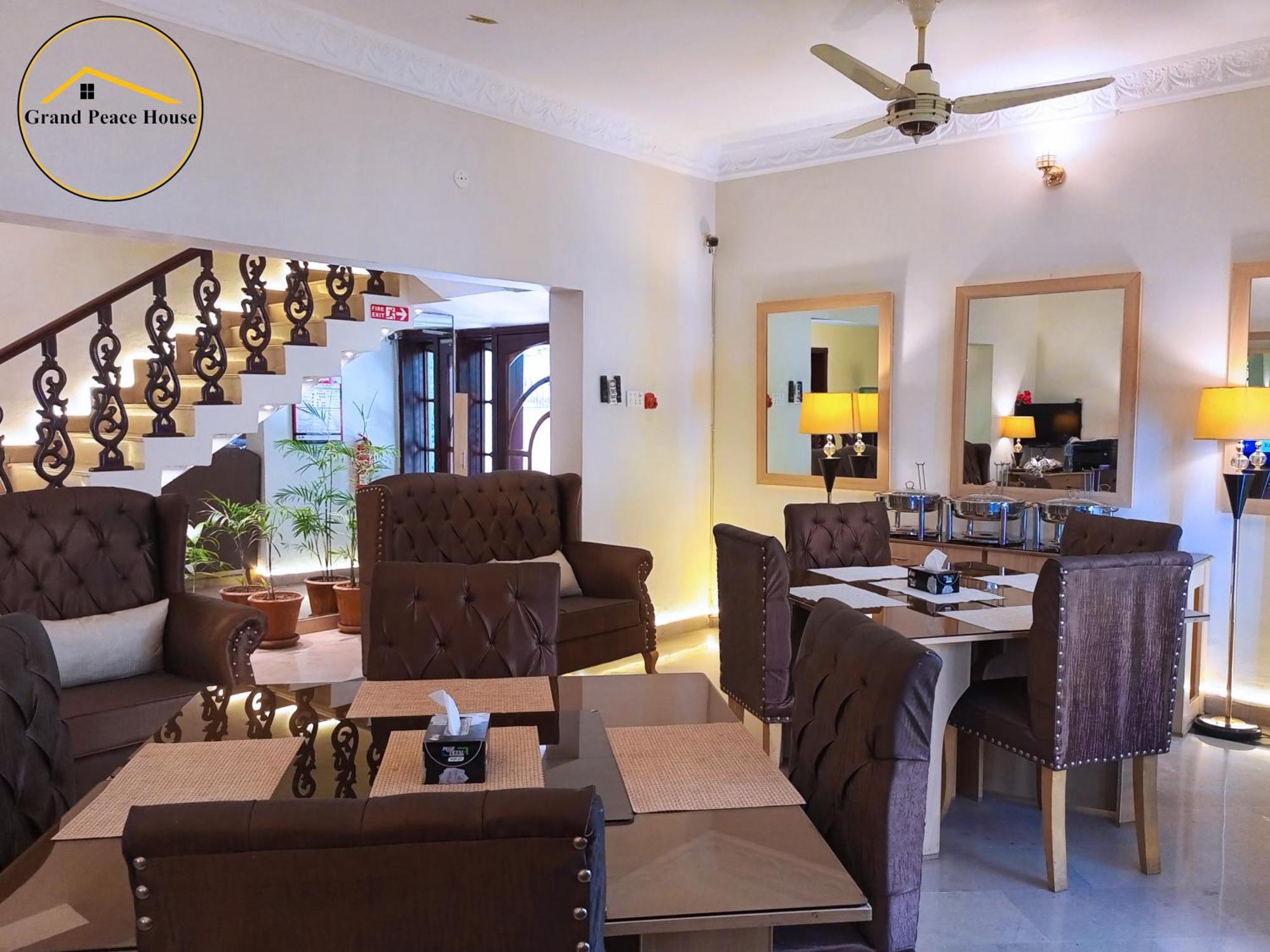 Grand Peace House I Bed & Breakfast Islamabad Exterior foto