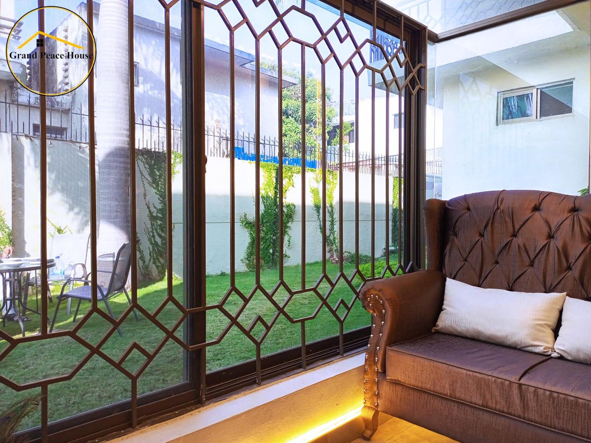 Grand Peace House I Bed & Breakfast Islamabad Exterior foto