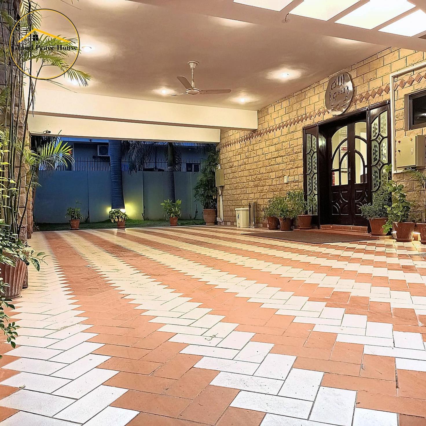 Grand Peace House I Bed & Breakfast Islamabad Exterior foto